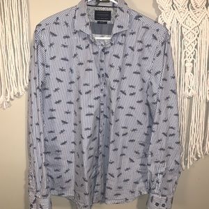Long sleeve slim fit dragonfly print dress shirt